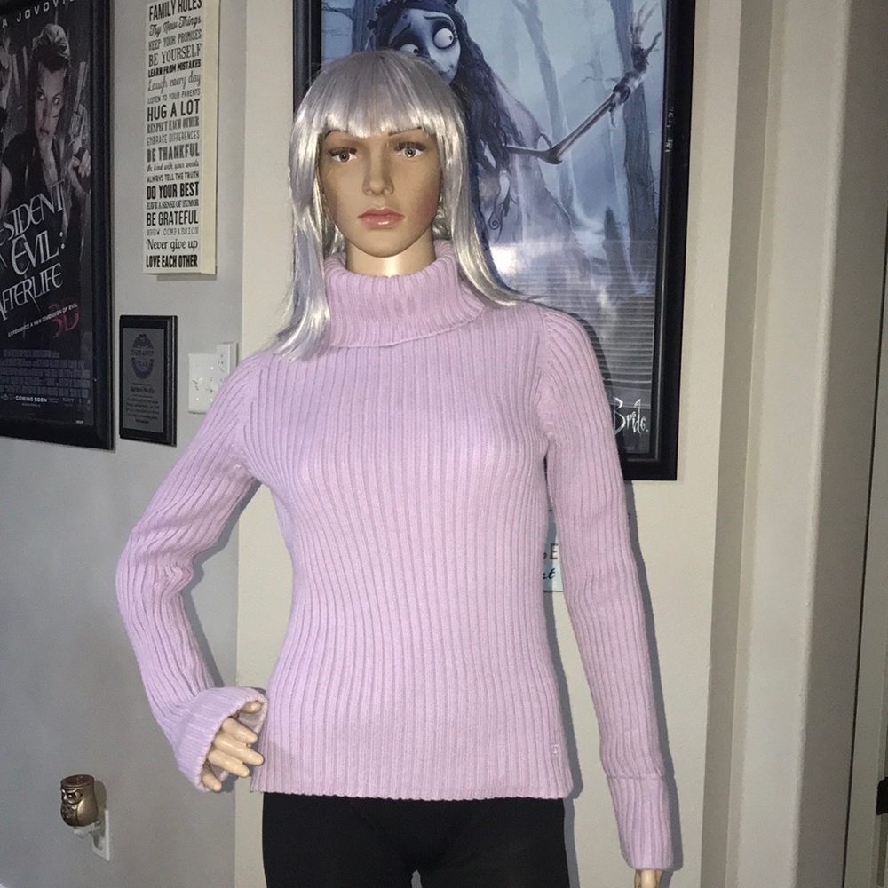 American Eagle Outfitters sweater